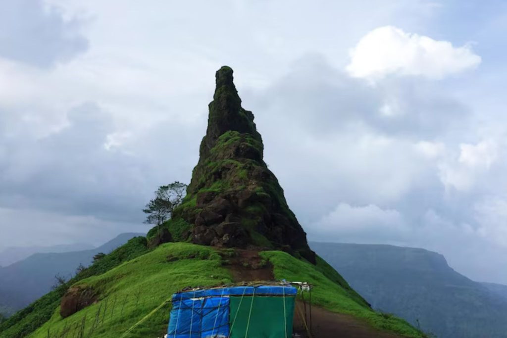 places visit in monsoon